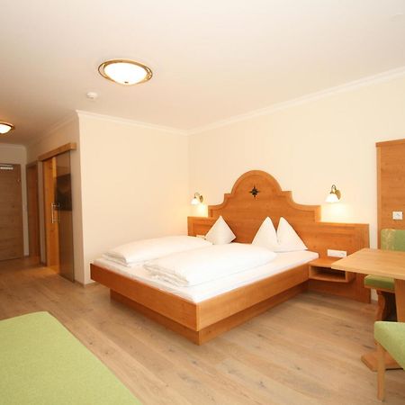 Alpenhotel Neuwirt Шладминг Экстерьер фото