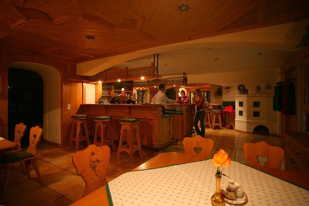 Alpenhotel Neuwirt Шладминг Экстерьер фото