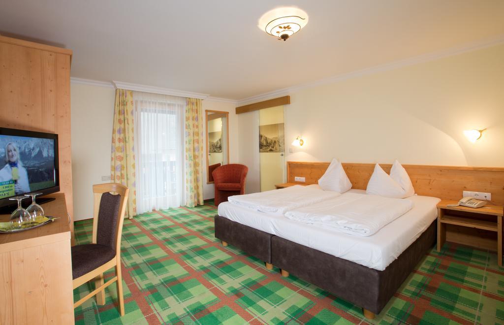 Alpenhotel Neuwirt Шладминг Экстерьер фото